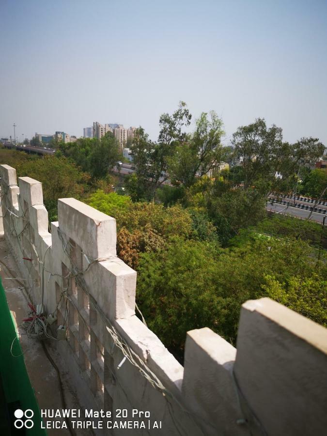Hotel Pk Residency Нойда Экстерьер фото
